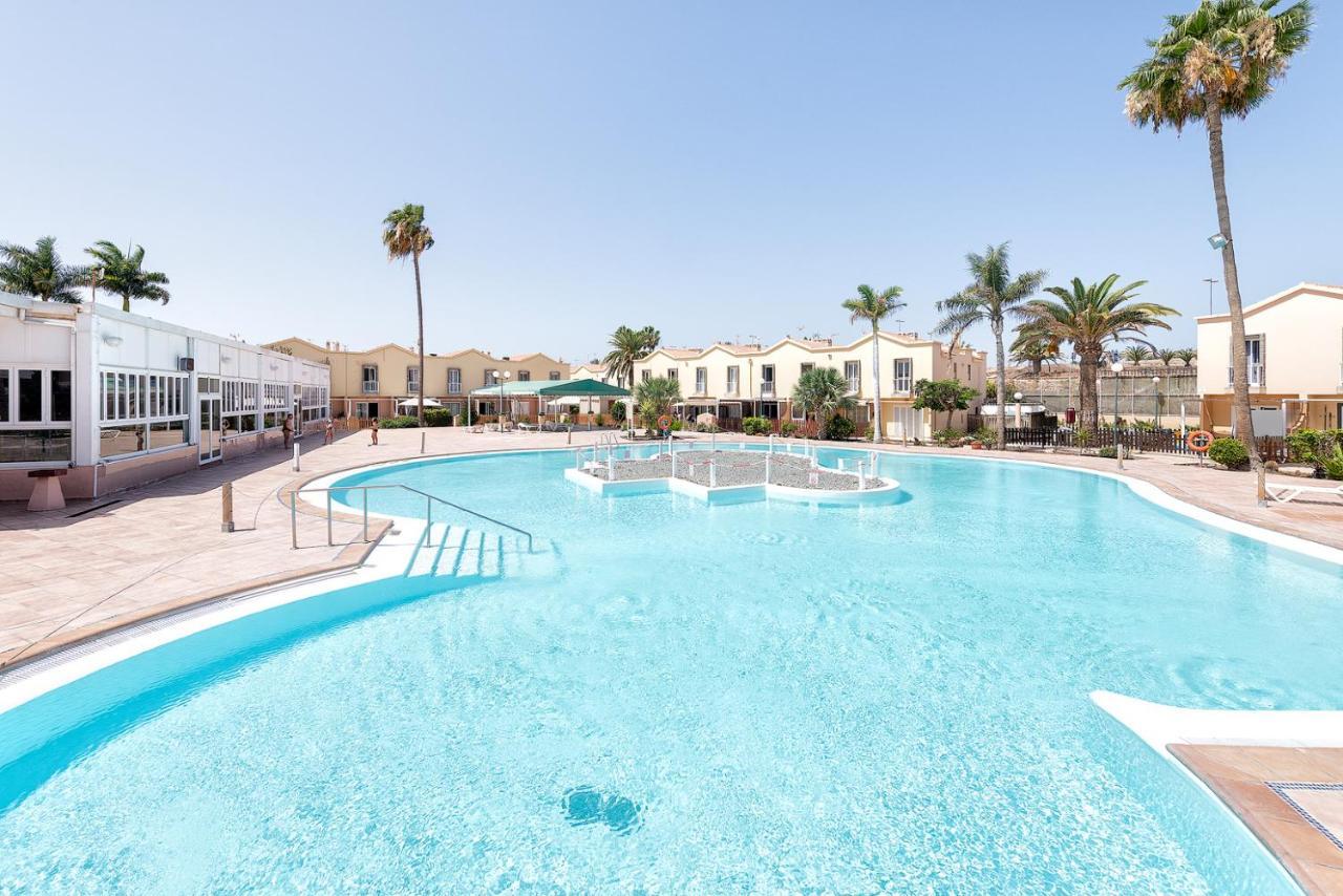 Green Island Holiday San Bartolomé エクステリア 写真