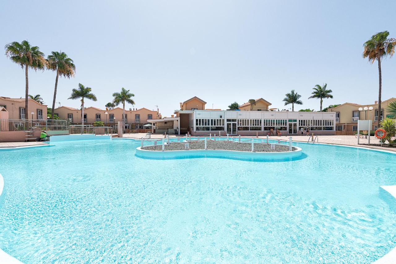 Green Island Holiday San Bartolomé エクステリア 写真